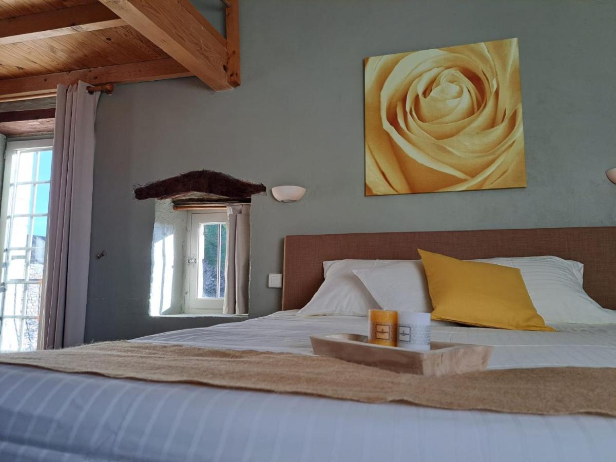 Hotel Restaurant Clos Des Sullys Montclus  Kültér fotó